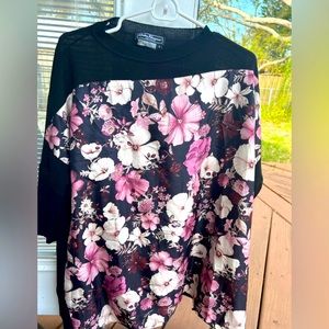 Salvatore Ferragamo top oversized, size S